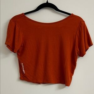 Alphalete Women's Rust Crop Top
